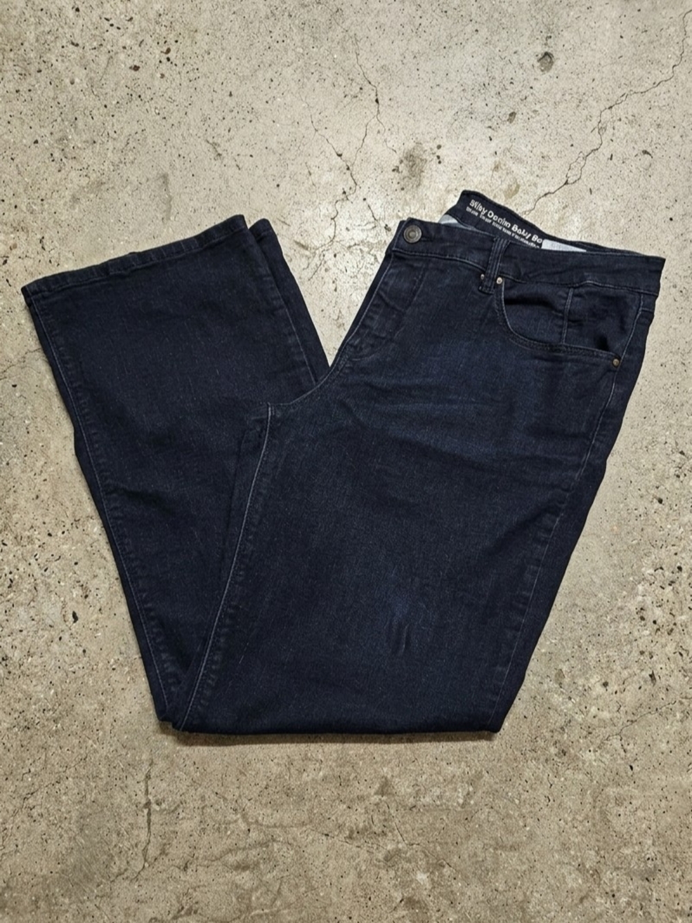 Laurie Felt Women’s Straight Leg Jeans in Dark Indigo Size LP